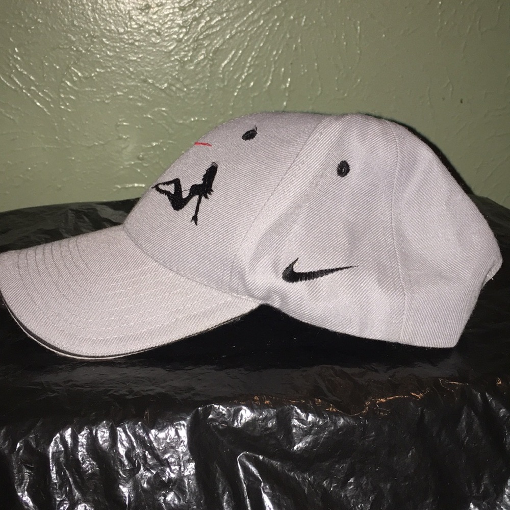 Nike cap - Picture 2 of 3